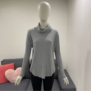 TNA Aritzia Grey Thermal Cowl Neck Long Sleeve Waffle Knit Pullover Size XS